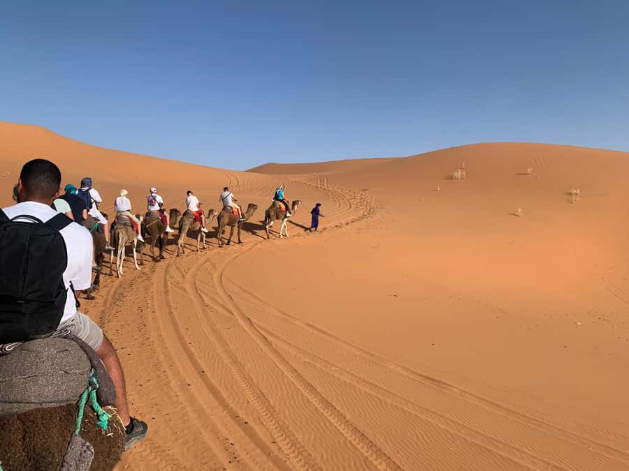 Merzouga: Overnight Camel Trek with Sandboarding - Breakfast and sunrise: the real reason to do an overnight trek