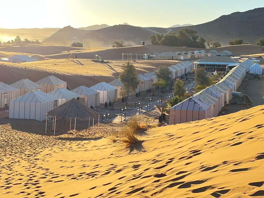 Merzouga: Overnight in Luxury camp with camels dinner - Entering the Dunes: Photo Stops, Guided Moments, and That First Camel Feeling