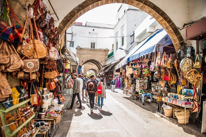 Morning Casablanca: The Medina and Beyond Cultural Walking Tour - The Old Medina Walk: How to Shop Without Losing Your Mind