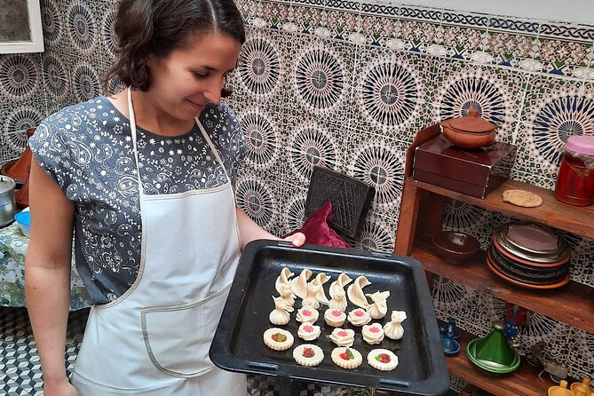 Moroccan Hands on traditional pastries & Tea class in Marrakech - Hands-on techniques without industrial equipment