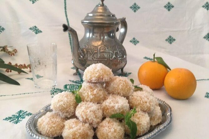 Moroccan Hands on traditional pastries & Tea class in Marrakech - Practical planning: meeting point, mobile ticket, and getting there
