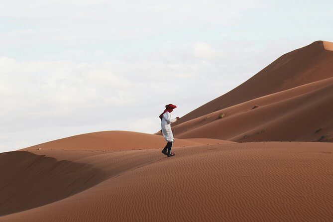 Morocco 8-Night Tour: Chefchaouen, Desert & Hot Air Balloon - Marrakech squares, palace moments, and the balloon with in-air breakfast