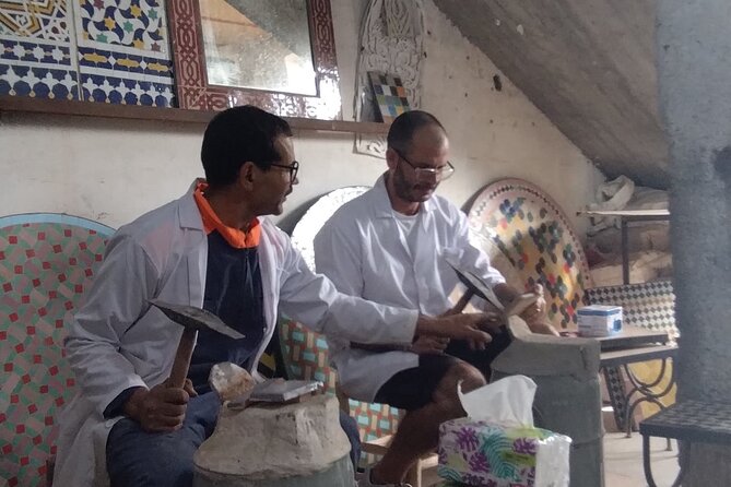 Mosaic workshop in Marrakech - Moroccan geometric patterns: meaning you can notice