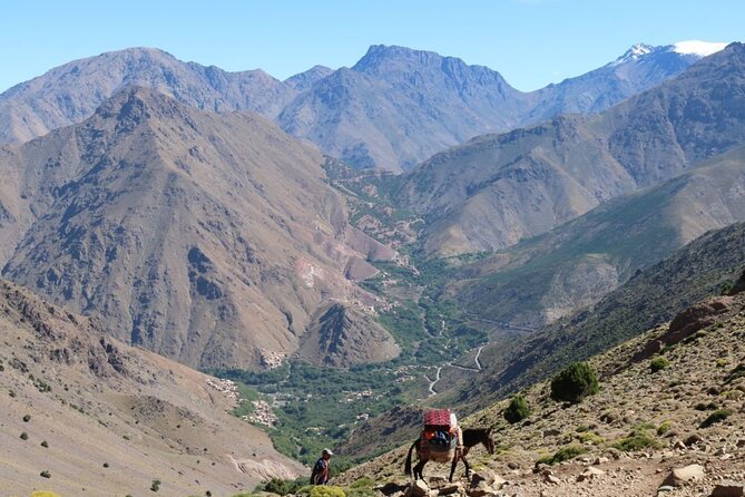 Mount Toubkal Trek-2 day - Lunch at the shrine of Sidi Chamarouch: more than just a break