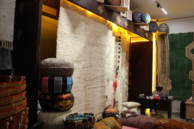 Myrugy-Small Group Rug Making Workshop in Marrakech with Licensed - Group Size and the Pace: Why Small Feels Better