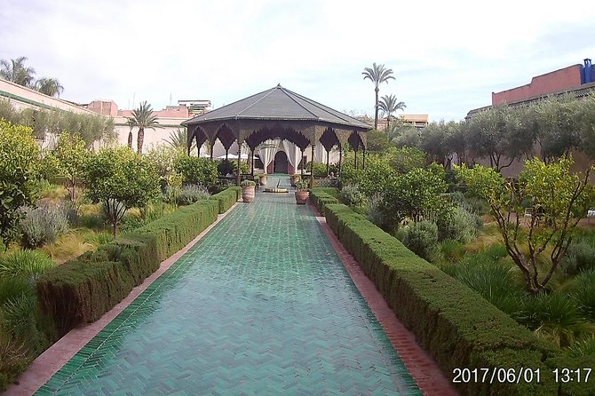 Old Marrakech Walking Tour - Half Day - The guide factor: why names like Aziz and Hakim keep coming up