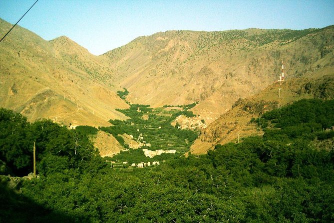 Ouirgane Trekking & Hiking from Ouirgane to Imlil – 4 Days - Staying in real village places (family houses and gites)