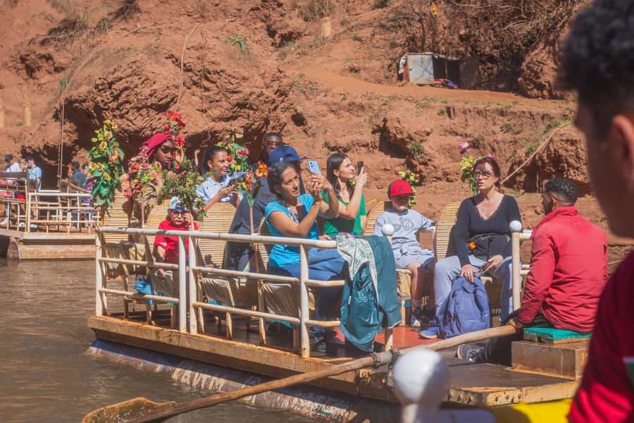 Ouzoud Waterfalls: Day Trip from Marrakech - The walk and viewpoints: why you need comfy shoes