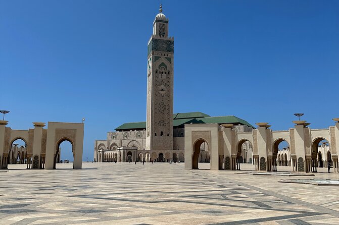 Private 10 days Tour From Casablanca Via Desert - Middle Atlas to Merzouga: Ifrane, cedar forest monkeys, and Ziz Canyon views
