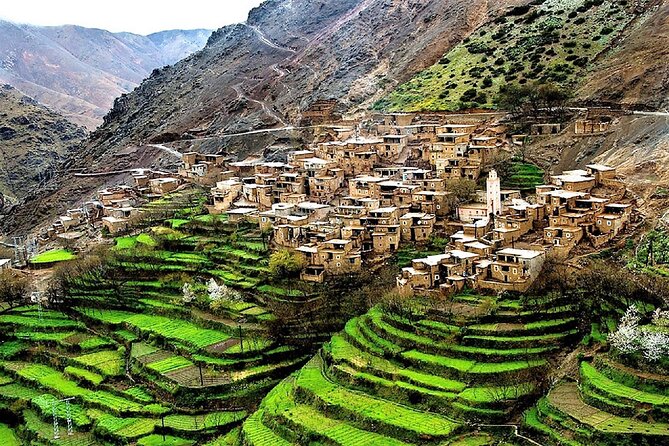 Private Atlas Mountains and 5 Valleys Tour from Marrakech - All inclusive - - Air-conditioned pickup and an English-speaking guide (that actually matters)