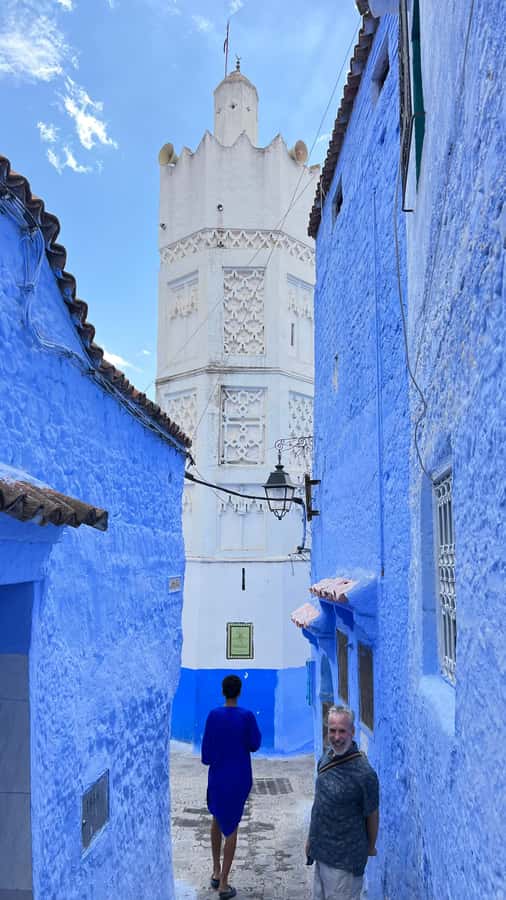 Private Day Trip from Casablanca to Chefchaouen & Medina. - The Return to Casablanca: Bouznika Sunset and a Late Arrival