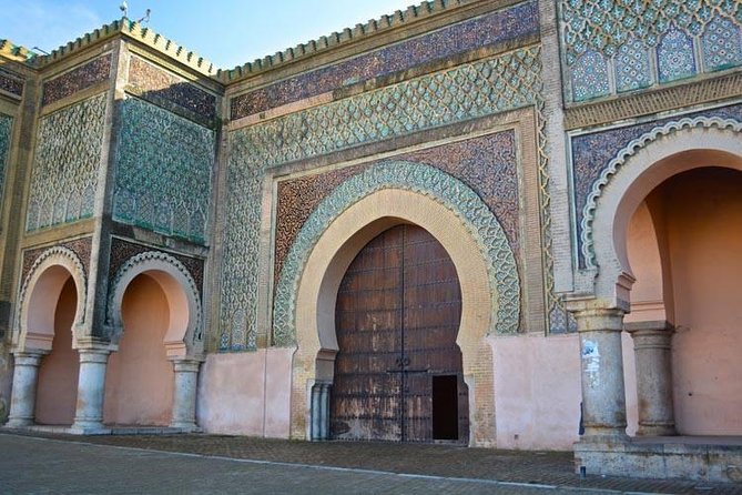 private Day trip from Fez to Volubilis and Meknes (without shopping) - Moulay Idriss Zerhoun: A Hilltop Pause With Mausoleum Views