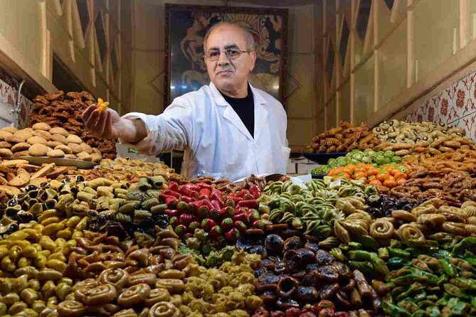 Private Food tour in Marrakech, local tastings, stories & sights. - Harira with dates and chebbakiya: break-fast flavors, explained