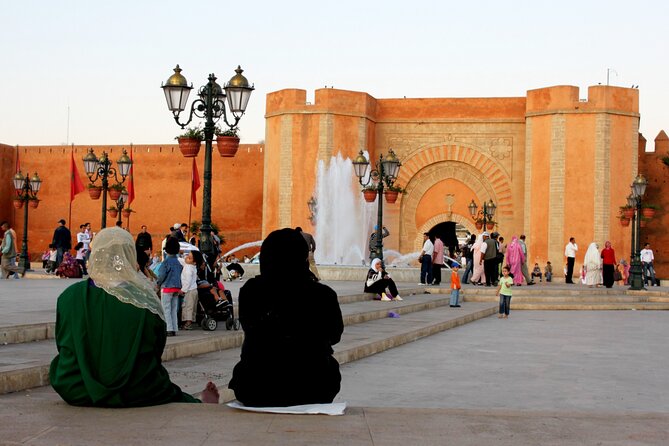 Private Full Day Guided Excursion of Casablanca and Rabat - Royal Palace exterior and Mohammed V Mausoleum: what you can see vs what you can’t