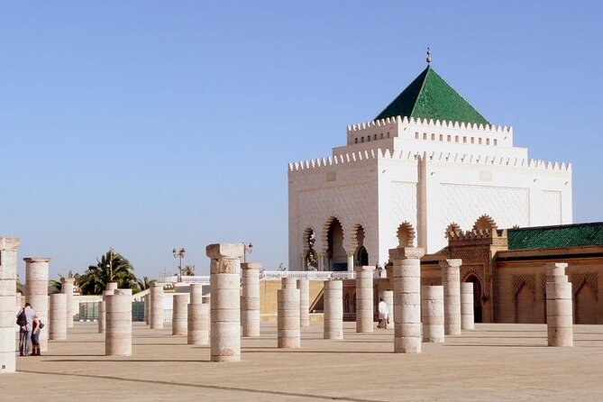 Private Full Day Guided Excursion of Casablanca and Rabat - Rick’s Café: quick film-fame stop plus a real meal option