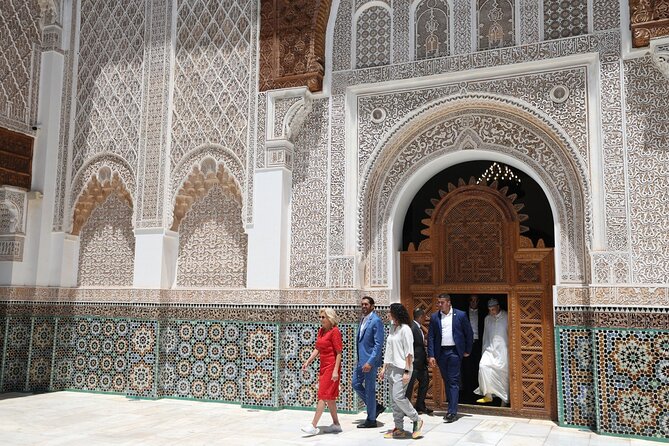 Private Guided Tour in Medina Marrakech - Stop 4: Saadian Tombs and the story of a rediscovery