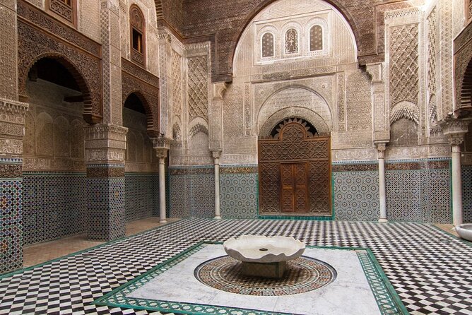 Private guided tour of Fez with lunch from Casablanca - The 7:00 am start and the long ride to Fez