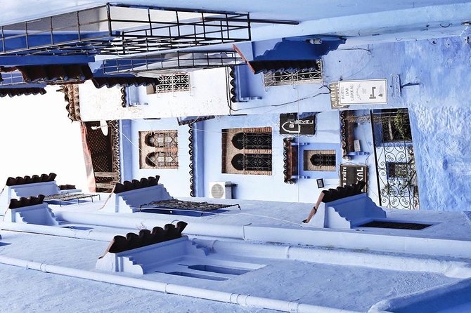 Private Luxury Day Trip from Fes to Chefchaouen - Outa el Hammam square: the central place for tea and a reset