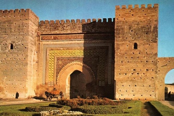 Private Meknes Volubilis -Mouly Idriss day trip from Fez - Moulay Idriss: A Holy Town and Mosque Access Rules