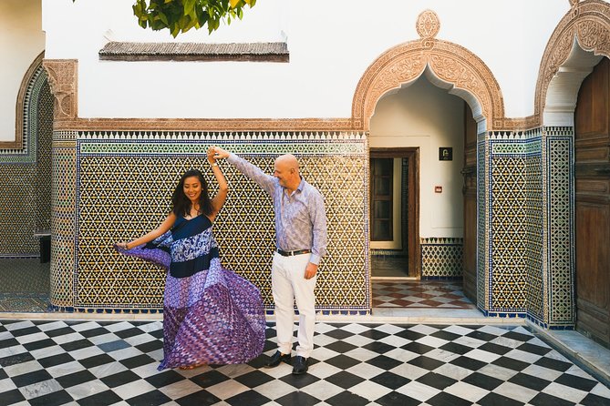 Private Photography Session in Marrakech with a Photographer - Souk stops and the magic of golden shop light