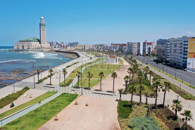 Private Tour of Casablanca with Round Trip Airport Transfer - Place Des Nations Unies and the Old Medina Corner You Can Actually Handle
