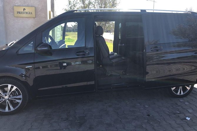 Private transfer from Marrakech to Casablanca - The driver experience: reliability matters in a private transfer