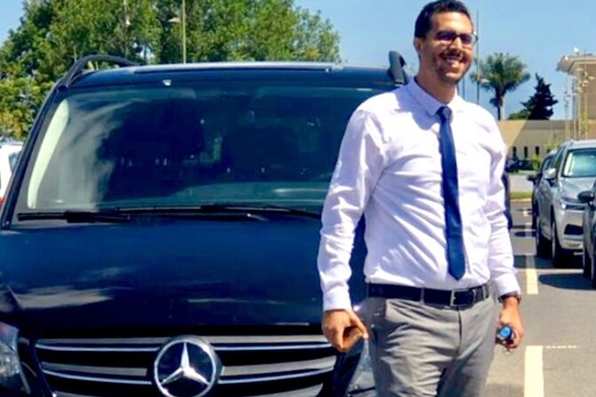 Private Transfer in Casablanca Airport CMN From or To city center - The Pickup Ritual: Name Sign, Luggage Help, and No Waiting in Taxi Lines