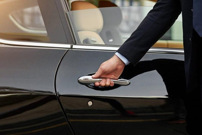 Private transfer in Marrakech : Arrival and departure - The ride itself: private, professional, and about 20 minutes