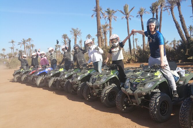 Quad tour in the palm grove desert - Safety and first throttle: helmets, goggles, and a practice run