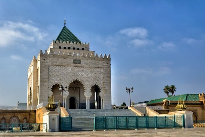 Rabat Imperial City Day Trip from Casablanca - Getting there in comfort: van, Wi-Fi, and group size
