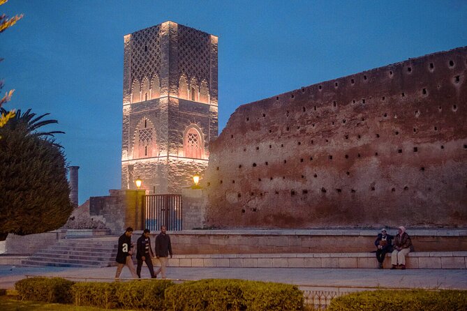 Rabat: Night Tour with traditional Moroccan Dinner - Kasbah of the Udayas: sunset viewpoints that reward patience