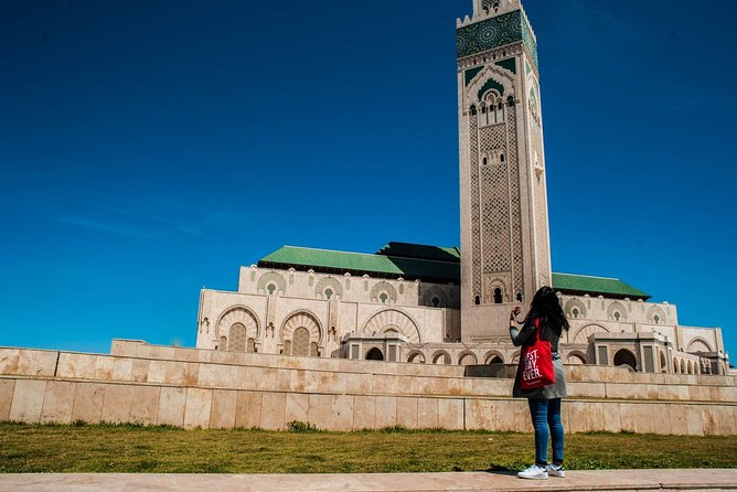 Religious Casablanca: Private Spiritual Tour Including Hassan II Mosque Visit - The Mellah and Casablanca’s old Jewish quarter: more than a museum of the past