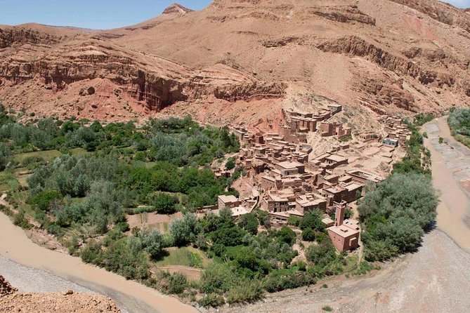 Sahara Desert Tours 4days start From Fes to Marrakesh . - Fes el-Bali to Ifrane and Azrou: starting with mountains and monkeys