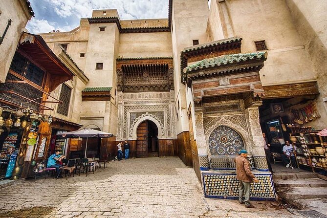 Shared Half Day Guided Fes Tour with Local Guide - Fes el-Bali souk rhythm and the mausoleum of Moulay Idriss III
