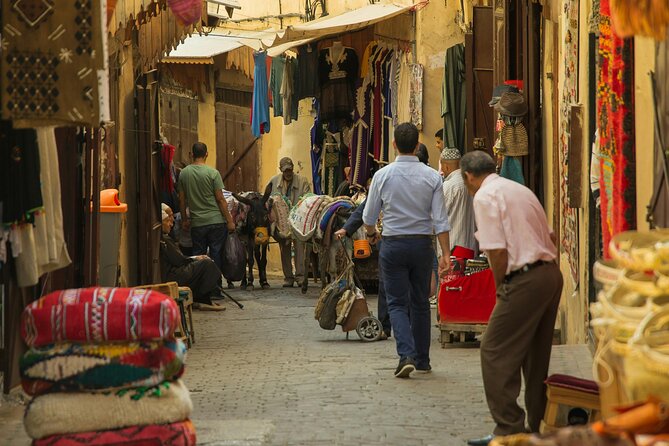 Shopping Tour in Fes Medina Souks - Mohammed as Your Guide: Fluent Japanese and a Safer Shopping Pace