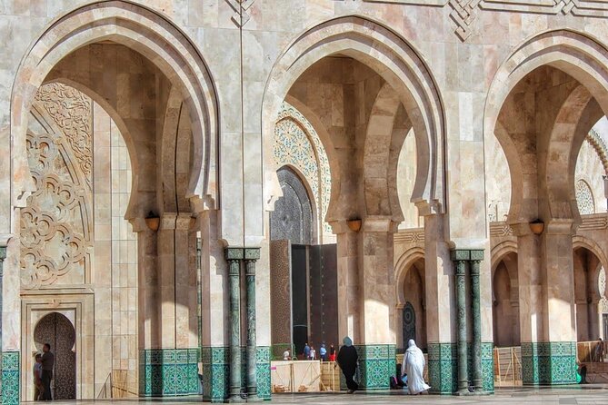 Skip the line Hassan 2 mosque Premium Tour entry ticket included - Entry without the queue: how the skip-the-line part helps