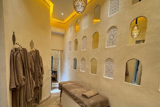 SPA Day at Beautiful Riad Massage & Hamam with Jacuzzi Access - The traditional 1-hour hammam: what to expect and how to prep