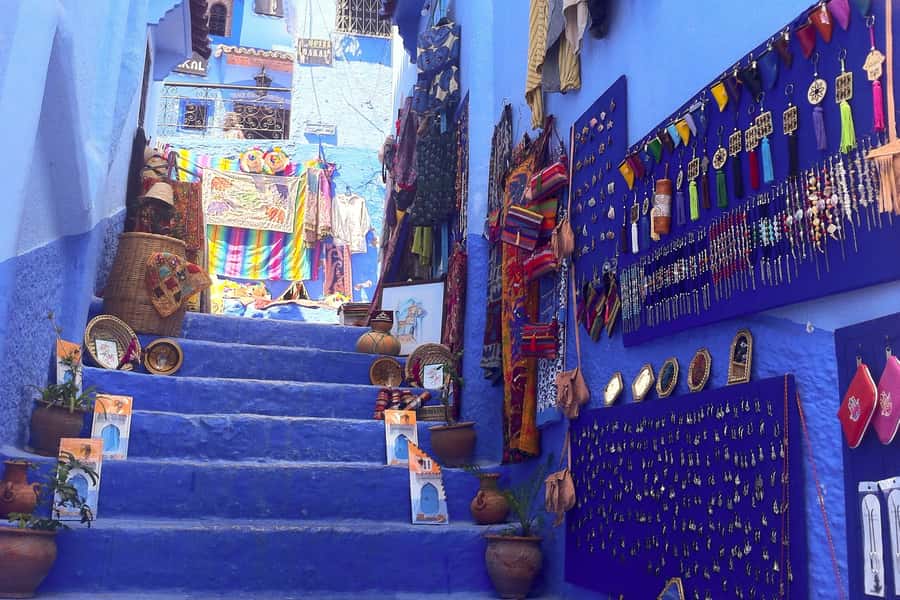 Tangier: Full-Day Trip to Chefchaouen - First stop in the maze: Er Rif Al Andalus and Majzén Square