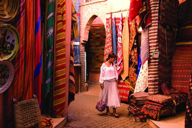 Top Marrakech Souk Shopping Tour: Authentic Moroccan Souvenirs - Meeting Point and Timing: What Your Day Will Feel Like
