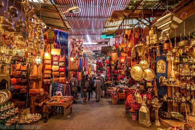 Top Marrakech Souk Shopping Tour: Authentic Moroccan Souvenirs - Medina of Marrakesh: The Shopping Route That Keeps You Oriented