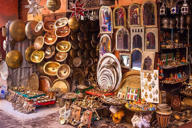 Traditional Souks Shopping Private Tour in Casablanca - Carpet Stops: When to Say Yes and When to Pass