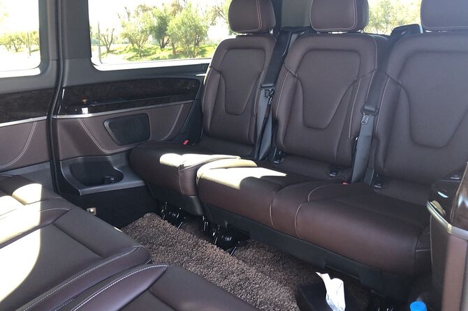 Transfer from Marrakech Airport to Marrakech City Centre - Dropping You at Your Riad or Hotel in Marrakech City Centre