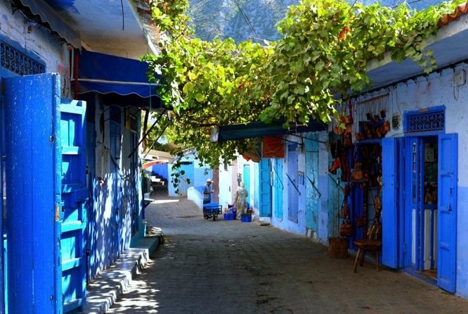 Transfers from Tangier to chefchaouen "blue city" - Getting picked up in Tangier with Taxi Tanger (and why it matters)