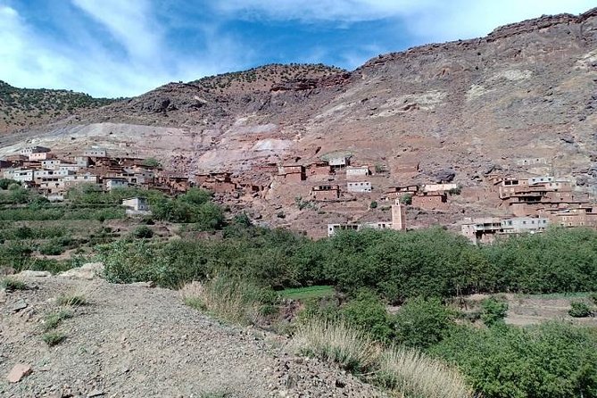 Trekking in Morocco / 3 Days Valley Trek in the Atlas Mountain & Waterfalls - First steps in Imlil: starting at 8:30 and getting the rhythm