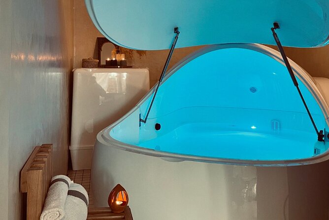 Ultimate relaxation Pack 45min floating session and 45min Massage - Key highlights you should know
