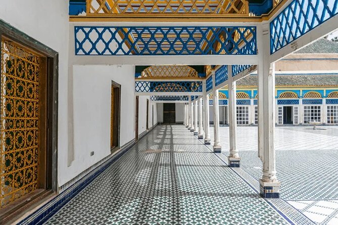 VIP tour Casablanca to Marrakech: Luxury Day of History & Culture - Souk Semmarine: shopping district energy in the Medina core