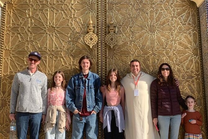 Walking Tour in Old Medina Fez with Official Guide - Price and logistics: what $34.89 buys you in Fez