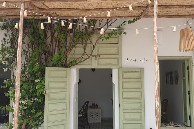 Yoga and Wellness Half-Day in an Authentic Marrakech Riad - The 1-hour massage: what’s included and why it’s good value